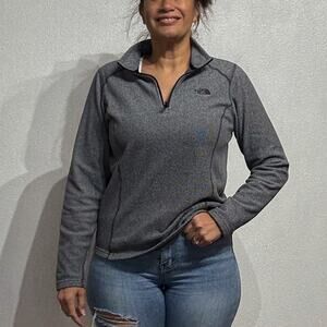 The North Face Gray 1/4 Zip Sweater Sz L